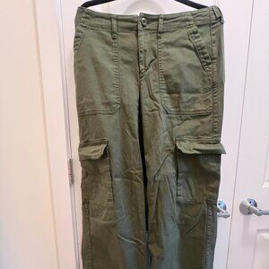 Women's Mid-Rise Utility Cargo Pants - Universal Thread™